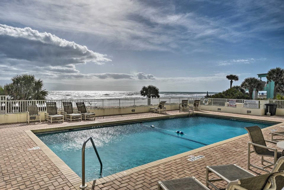 Oceanfront Ormond Beach Condo - Steps to Shore! House in Ormond By The Sea