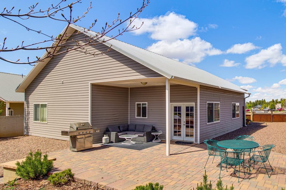Private Patio + Gazebo: Show Low Hideaway! House in Show Low