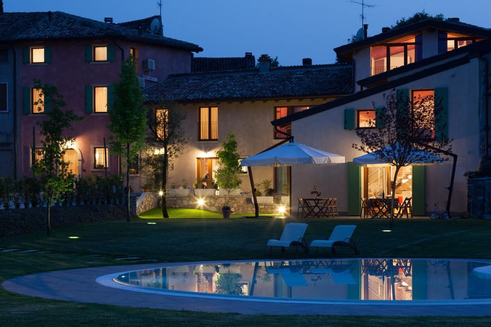 Property building, Garden, Swimming pool, Swimming pool