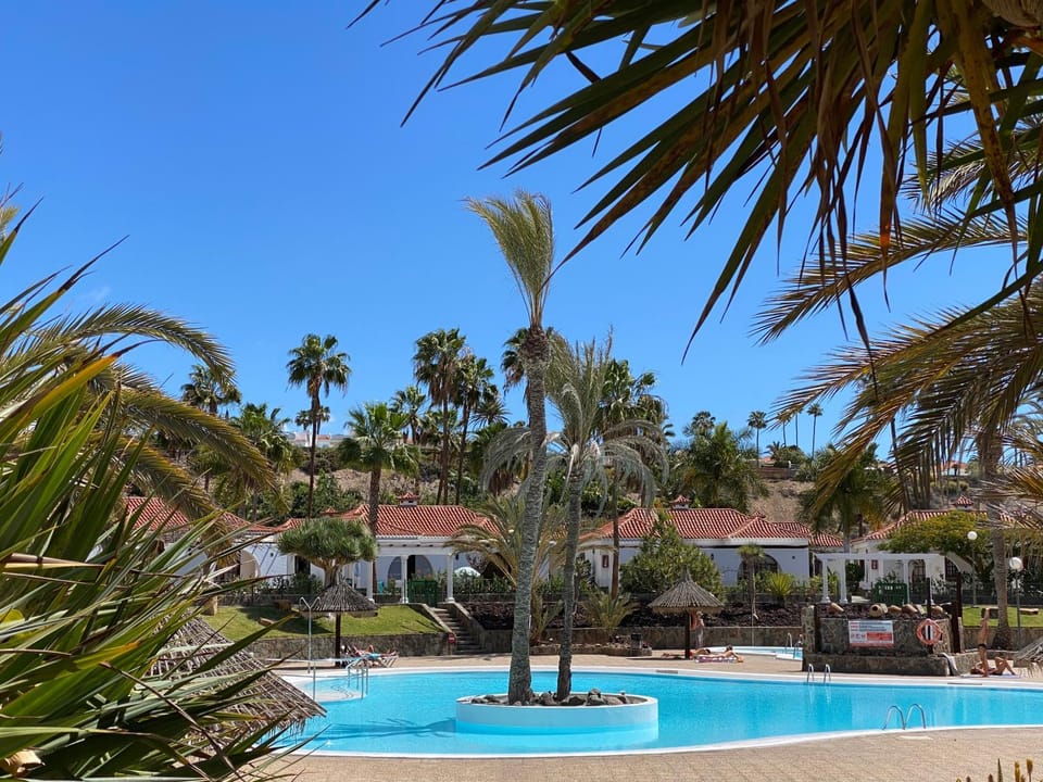 Bungalow Parque Golf by Sunhousescanarias & pool Apartment in Maspalomas