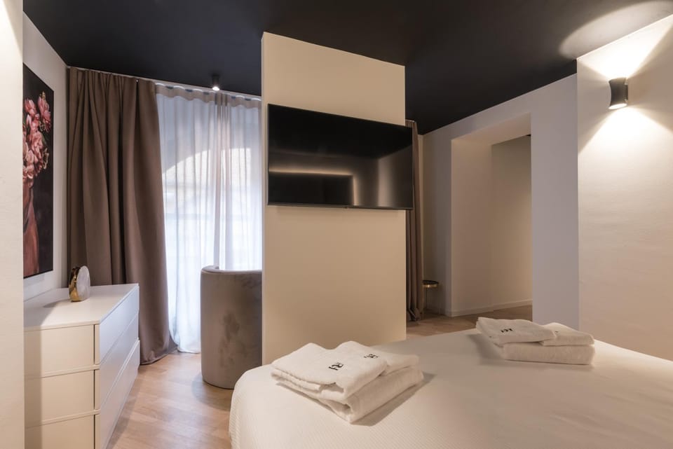 Brera Premium Apartment near Duomo Wifi Apartment in Milan