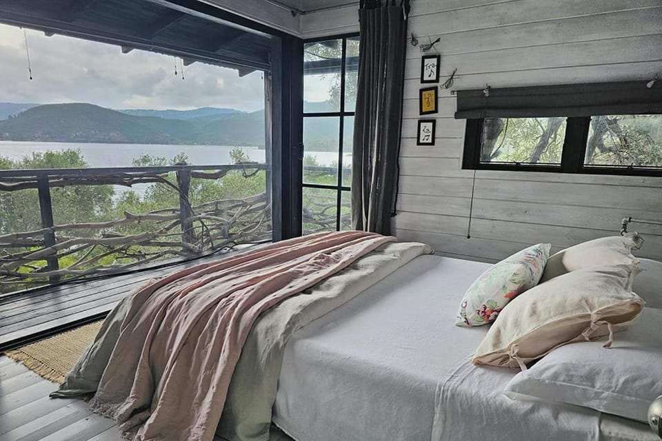 Bed, Balcony/Terrace, Bedroom, Sea view