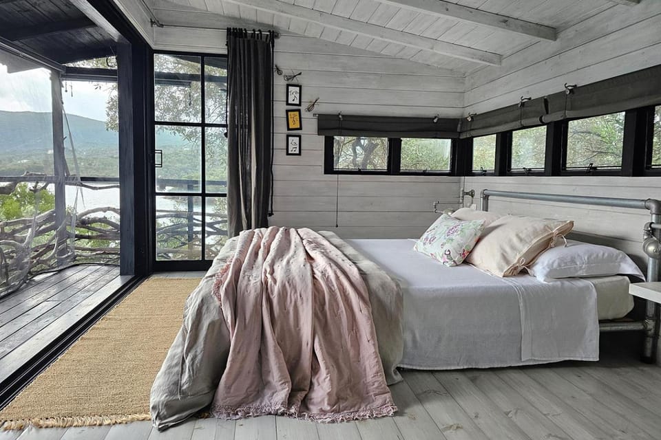 Bed, Balcony/Terrace, Bedroom