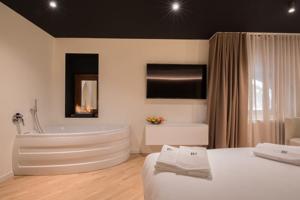 Brera Luxury Apartment near Duomo With Wifi Apartment in Milan