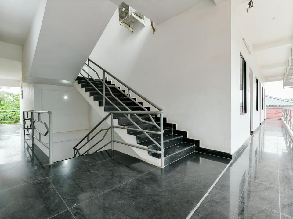 Vattekkad Tourist Home Hotel in Kochi