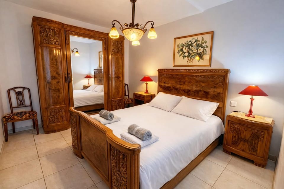 Bed, Photo of the whole room, Bedroom, towels, wardrobe