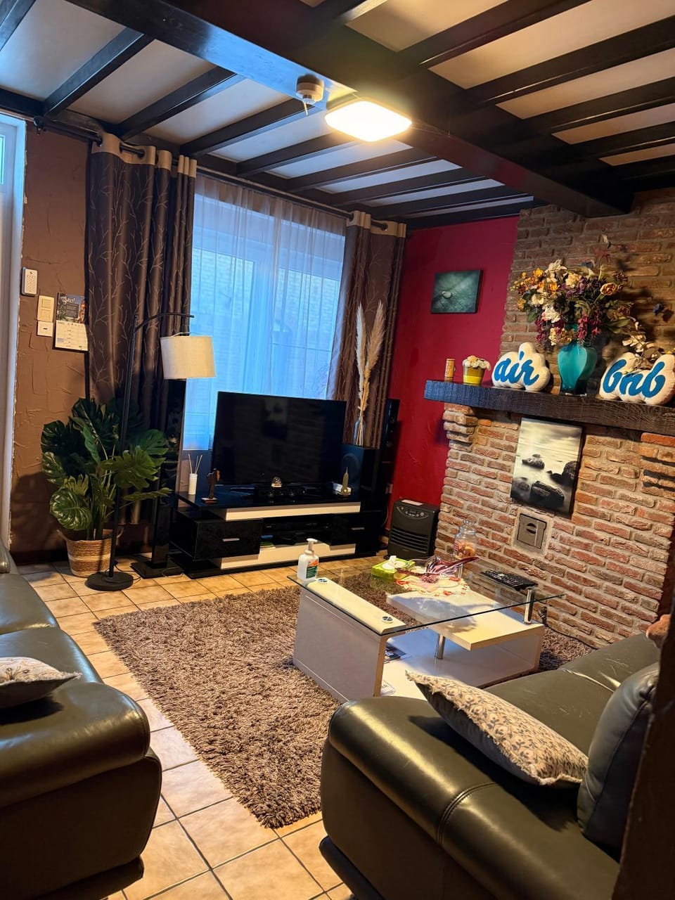 Communal lounge/ TV room, TV and multimedia, Living room, Seating area