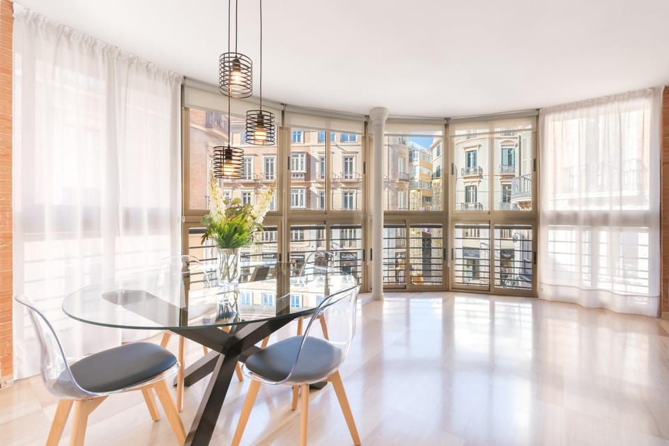 Vistas Panorámicas CALLE LARIOS Málaga Apartment in Malaga