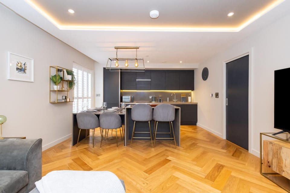 Living room, Dining area, kitchen