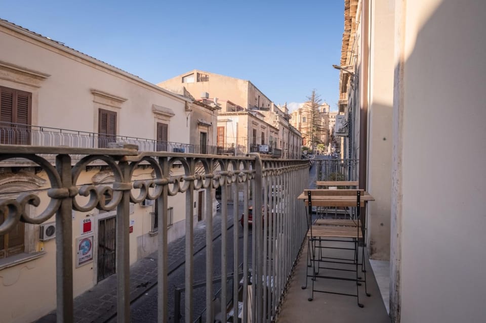 Property building, View (from property/room), Balcony/Terrace, Dining area