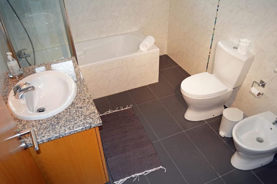 Bathroom, Bath