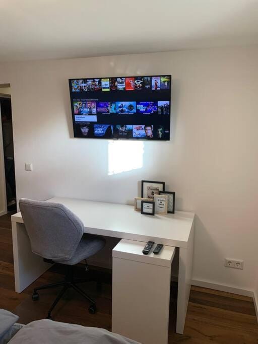 Ruhiges Business-Studio I Nähe WHU I WLAN Apartment in Koblenz