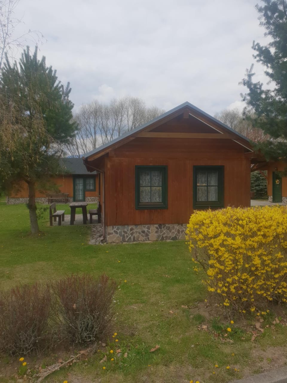 Holiday Village Tatralandia Bungalov 3-2-2 chatka 431 s 1 spálňou 1 obývačkou a 1 izbou v podkrovi House in Slovakia