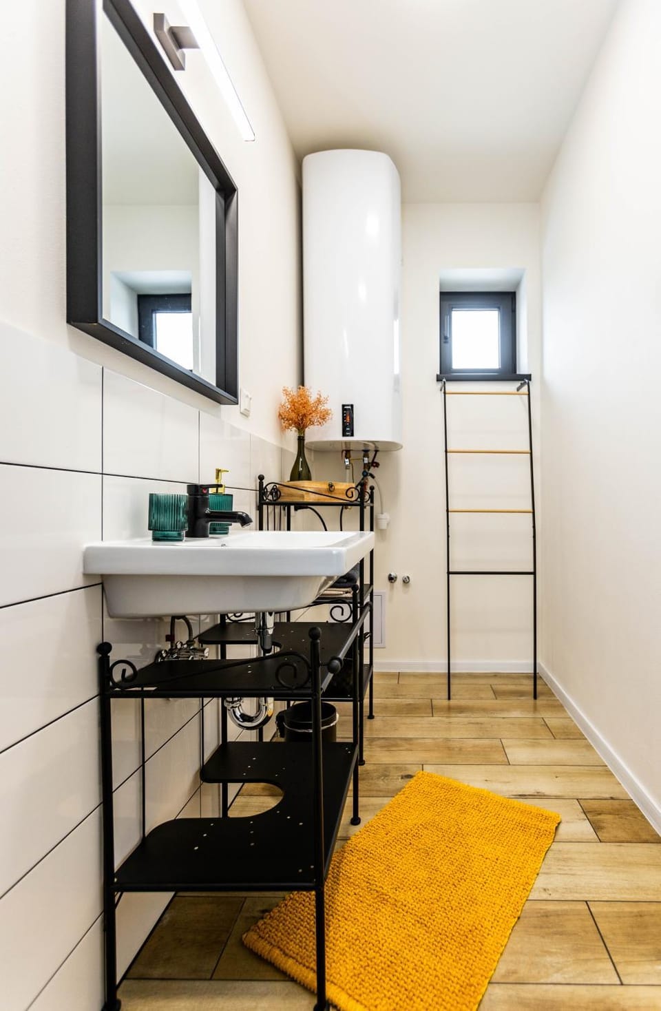 Private Stylish Apt With Free Parking 24-7 self check-in Apartment in Slovakia