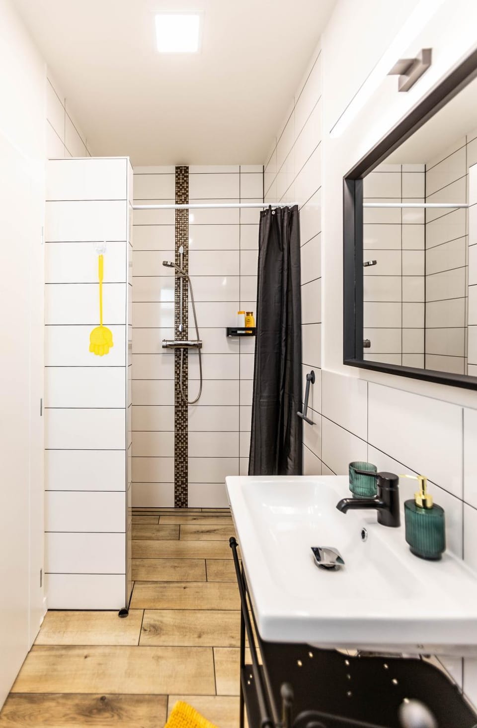 Private Stylish Apt With Free Parking 24-7 self check-in Apartment in Slovakia