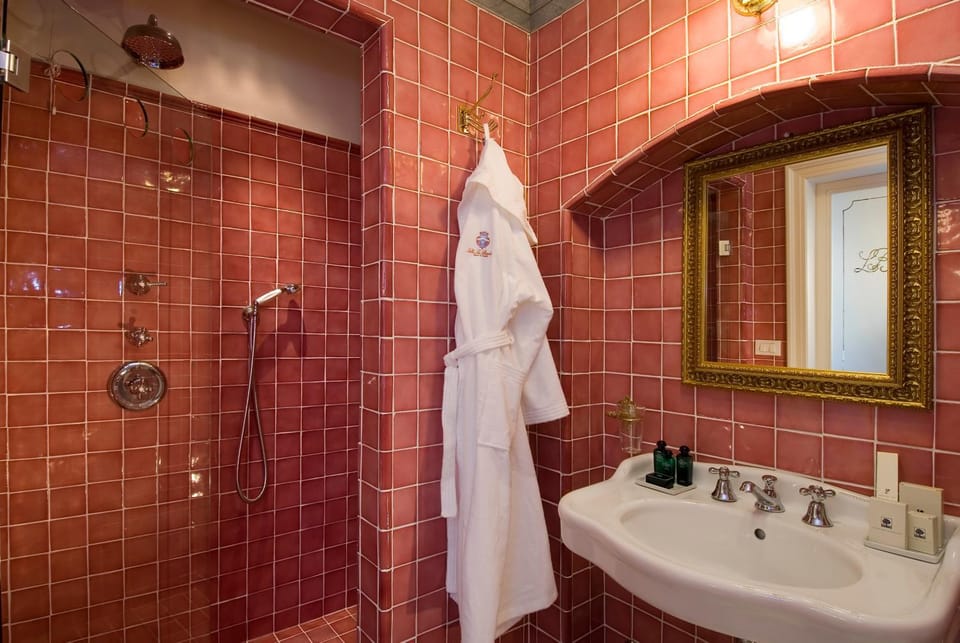 Shower, Bathroom, Bedroom