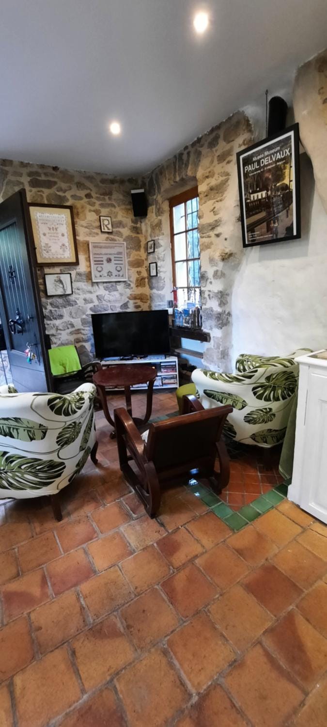 Trainhouse with big pool Villa in Flayosc