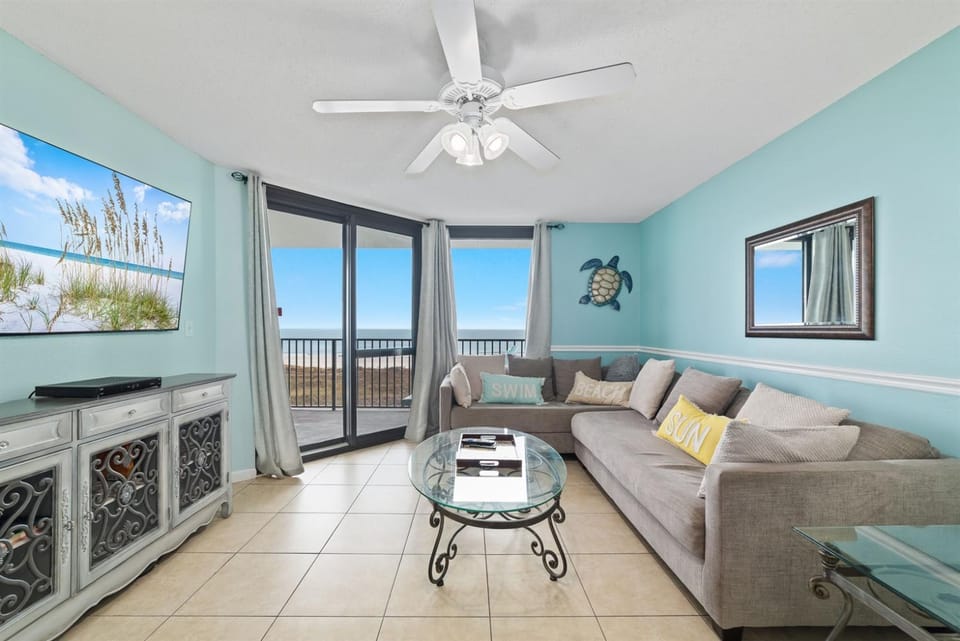 Phoenix VI 6512 Beachfront Amenities Pools Amazing Views Sleeps 6 Apartment in Orange Beach