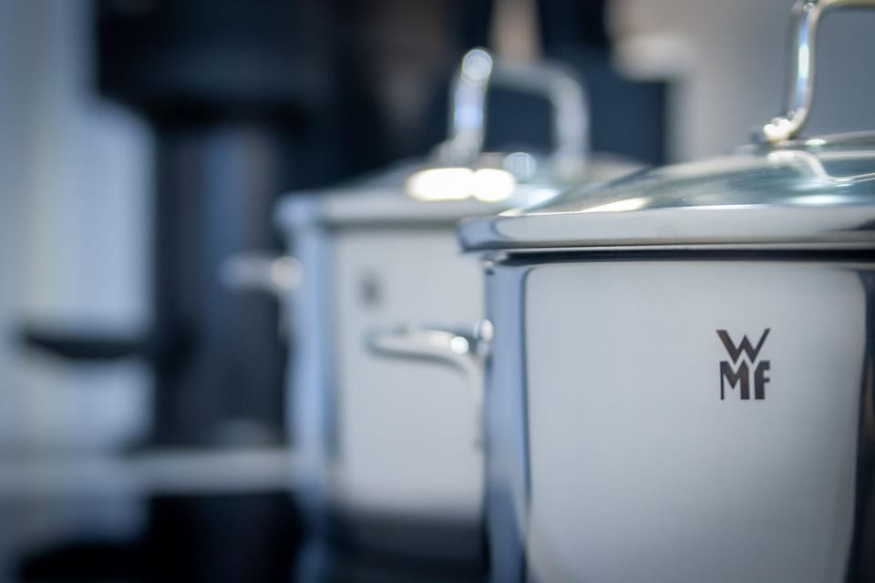 Kitchen or kitchenette, kitchen