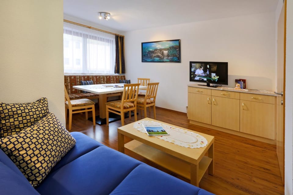 TV and multimedia, Dining area