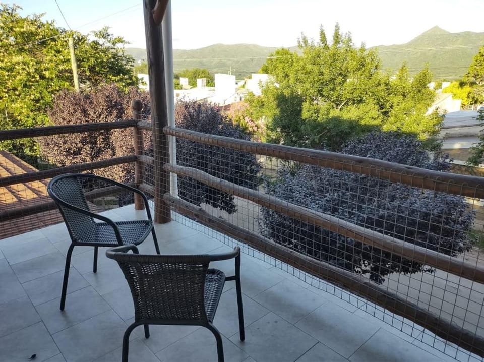 Cabaña Céntrica con Balcón Vista a las Sierras Apartment in Cordoba Province