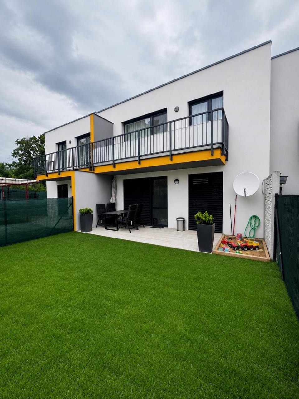 Sunny apartment on the lakes Apartment in Bratislava Region, Slovakia