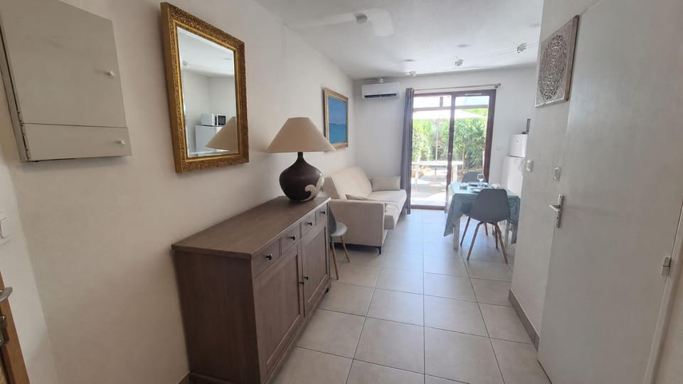 LE JARDIN DE LA PLAGE - Linges inclus Apartment in La Londe-les-Maures