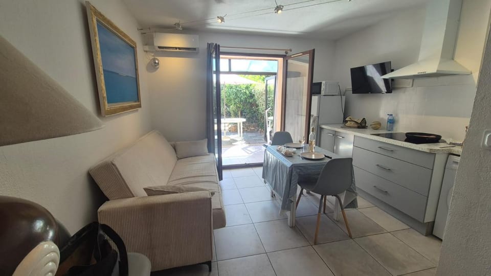 LE JARDIN DE LA PLAGE - Linges inclus Apartment in La Londe-les-Maures