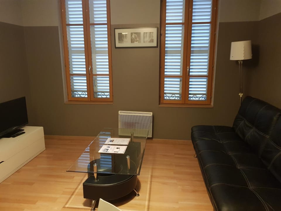 Appart'Hôtel de la Tour Apartment in Troyes