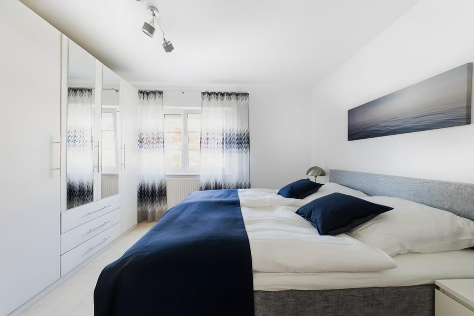 Property building, Living room, Bedroom