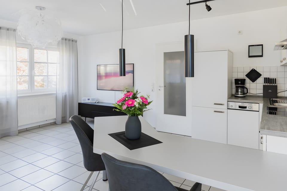 Property building, Kitchen or kitchenette, Living room