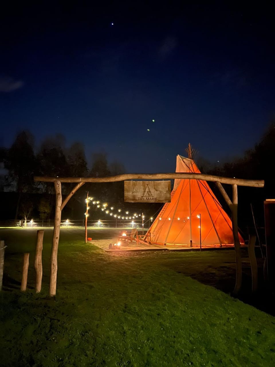 Comfort Tipi Marie, Tipi Bo Deluxe & tent Nicolaï - 'Glamping in stijl' Luxury tent in Zeeland, Netherlands