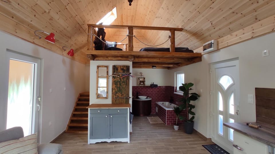 FruPi Apartmanok - A kis ház Apartment in Hungary