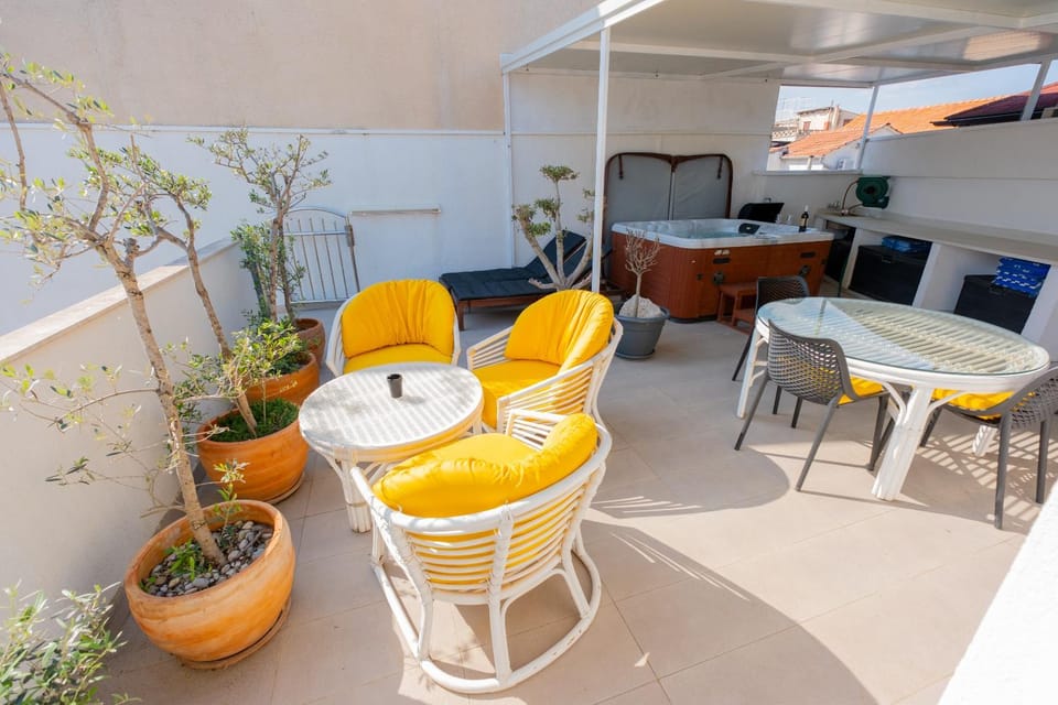 Day, Balcony/Terrace