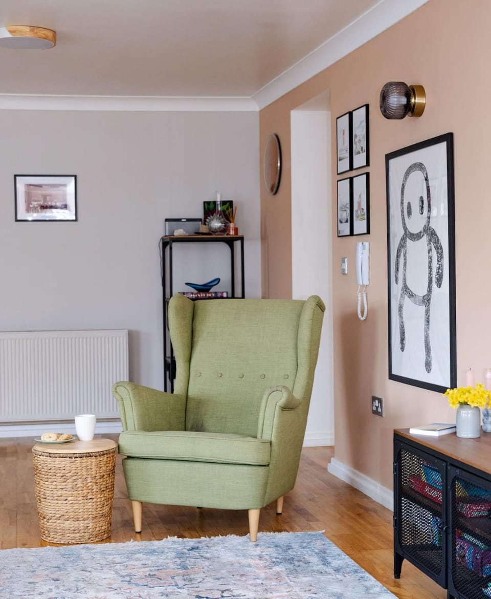 Living room, Seating area