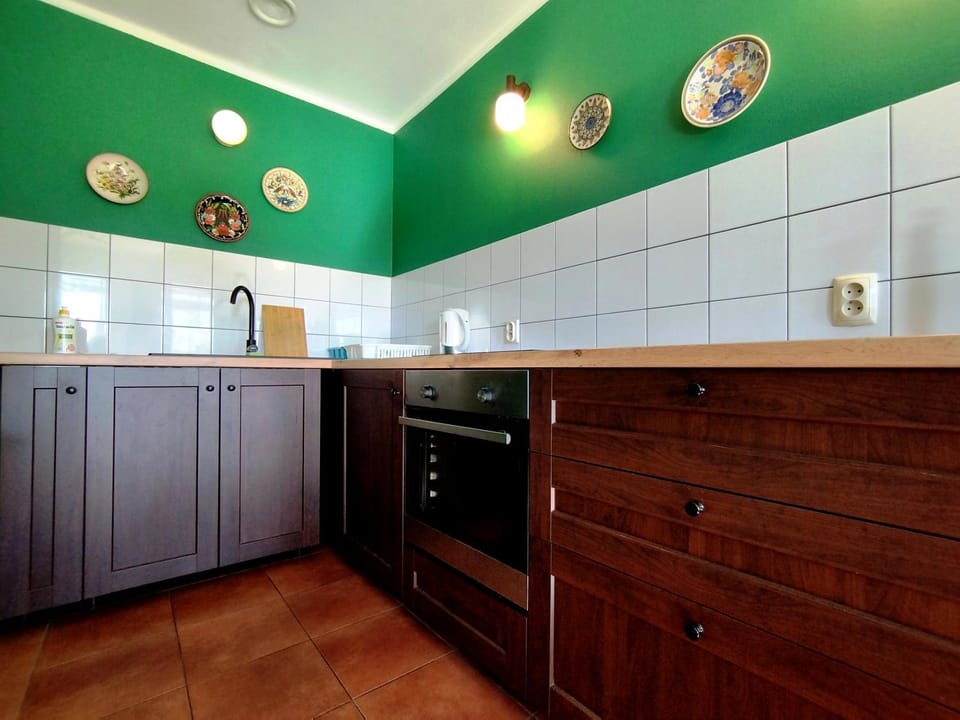 Kitchen or kitchenette, oven, stove, kitchen
