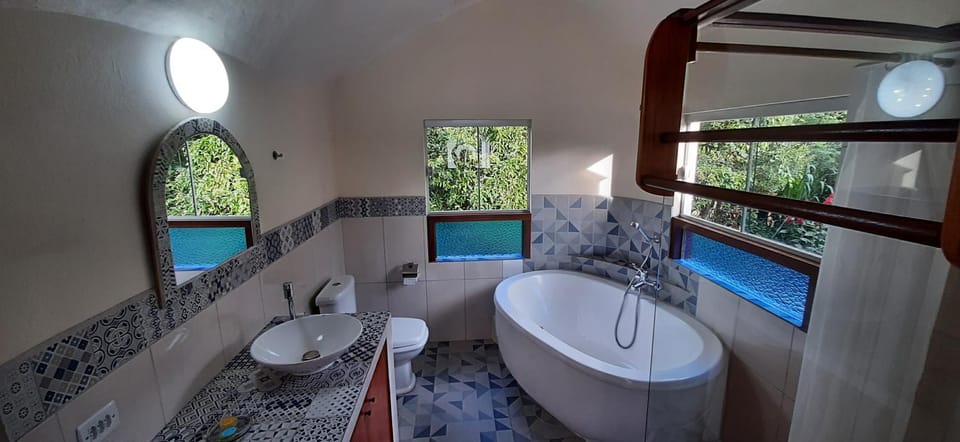 Flor da Vida _ Honeymoon suite - Vale do Capao House in State of Bahia