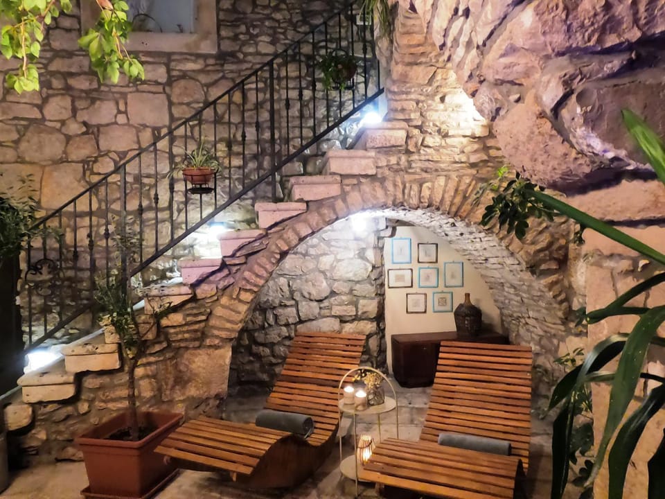 Stone House Hedonia Villa in Dubrovnik-Neretva County