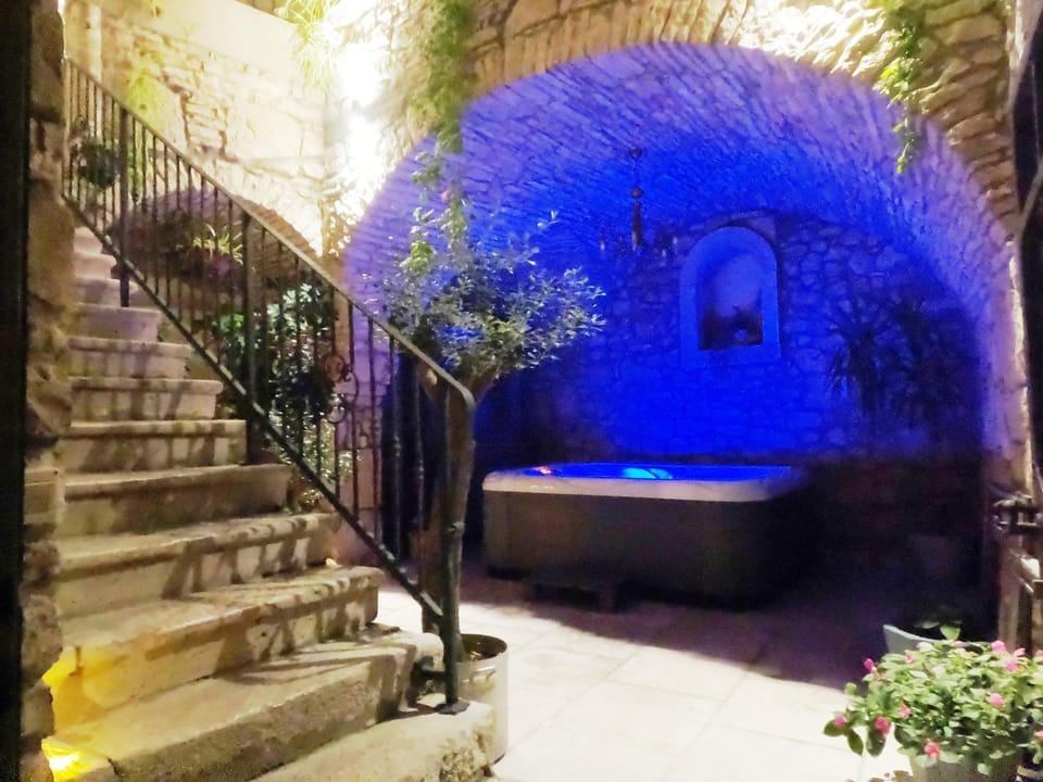 Stone House Hedonia Villa in Dubrovnik-Neretva County