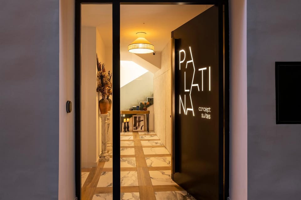 Facade/entrance, Property logo or sign
