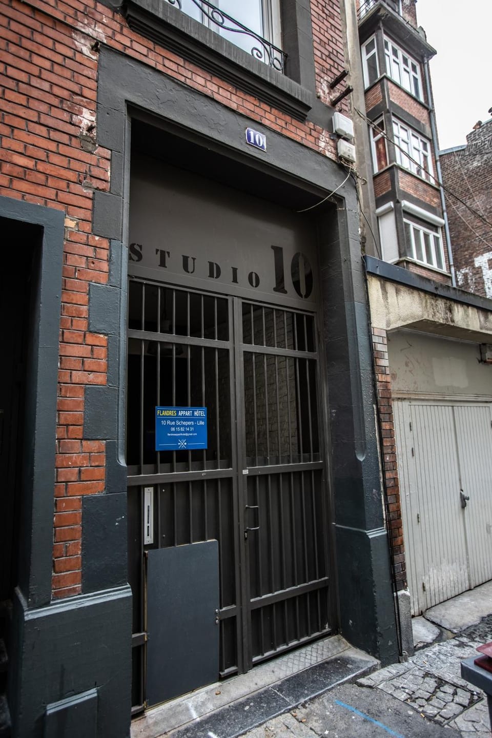 Property building, Facade/entrance