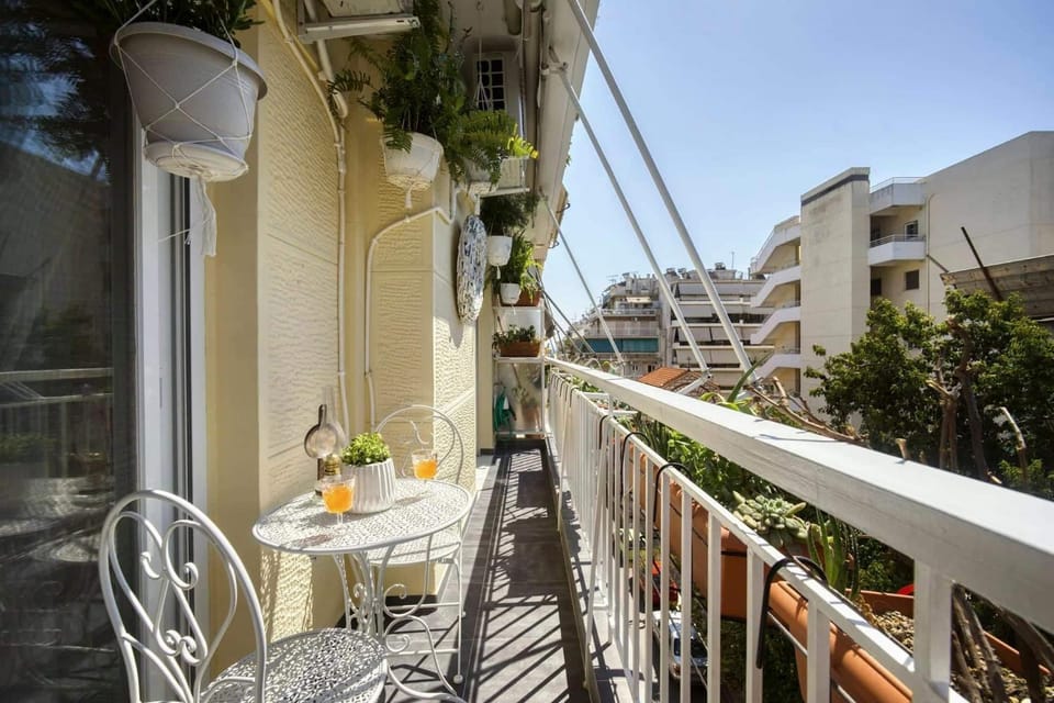 Property building, View (from property/room), Balcony/Terrace