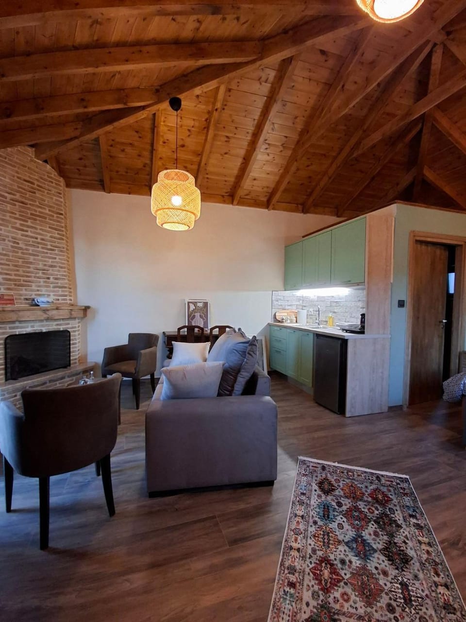 Kitchen or kitchenette, Living room, Photo of the whole room, Seating area, Dining area