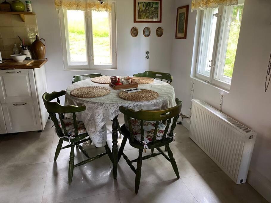 Klimatyczny dom u podnóża Śnieżki House in Lower Silesian Voivodeship