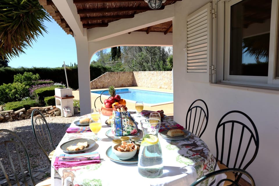 Patio, Spring, Day, People, Summer, Garden, Other, On site, Guests, Garden view, Pool view, Area and facilities, Swimming pool, Seasons, children, young children, older children, group of guests, Family