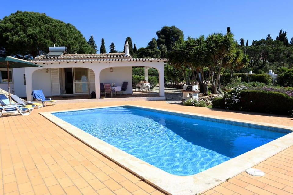 Property building, Patio, Spring, Day, People, Summer, Garden, Other, Photo of the whole room, Decorative detail, On site, Guests, Garden view, Pool view, Area and facilities, Swimming pool, Seasons, Time of day, children, young children, older children, group of guests
