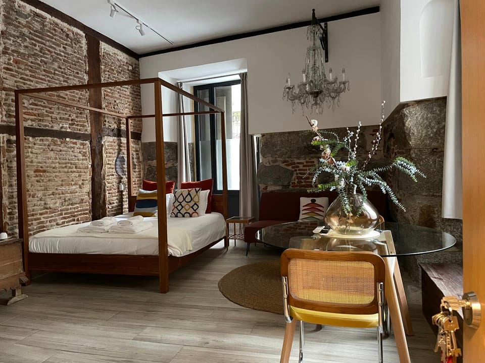 Apartamento Opera Suite Carmen Palacio Real Luxury Studio Apartment in Centro