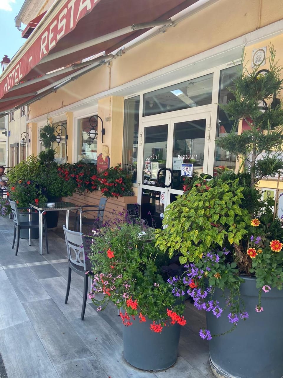 LOGIS Le CANTAREL Hotel in Grand Est