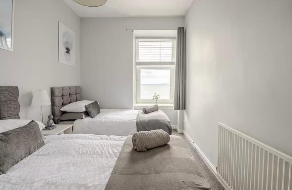 Cumbrae View Apartment Largs Apartment in Scotland