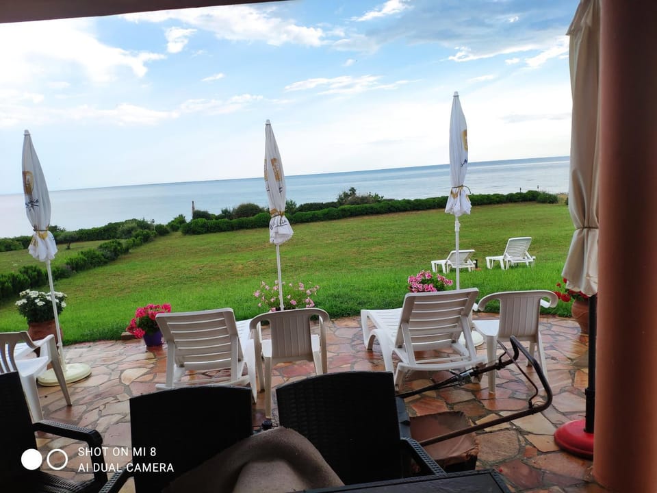 View (from property/room), Balcony/Terrace